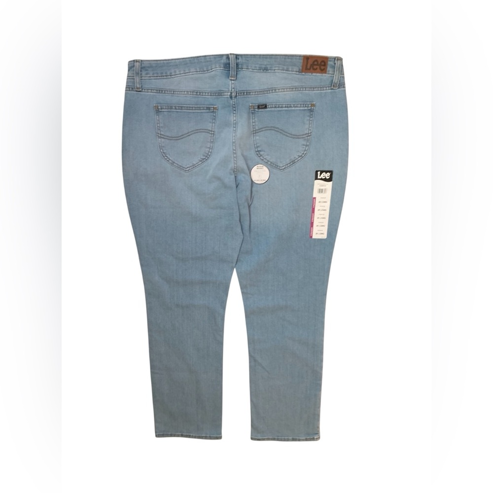 Lee Women's Straight Leg Jeans in Soft Blue 20L - Picture 2 of 4